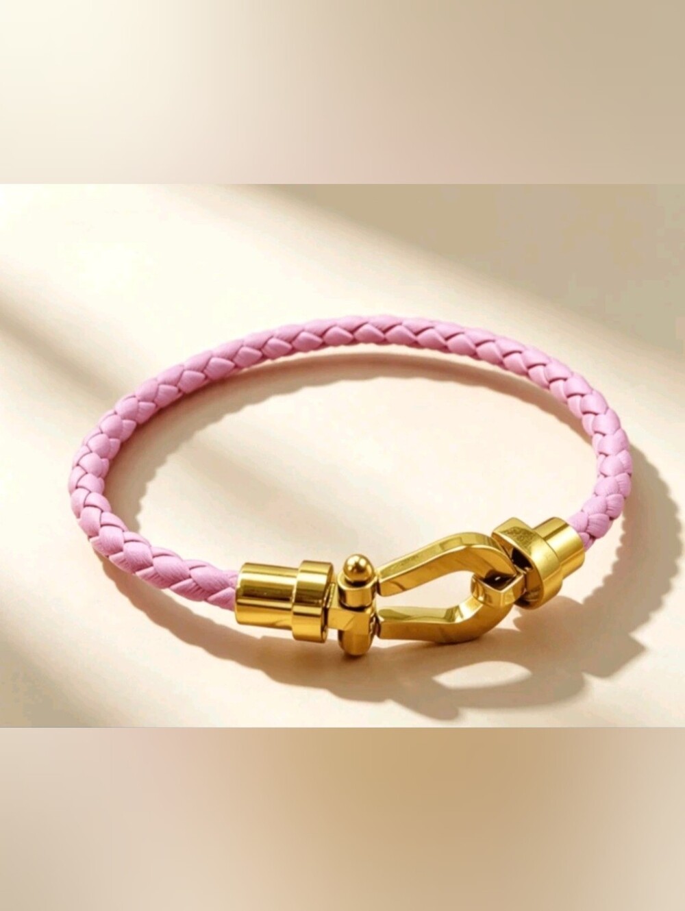 🩷💛NEW🩷💛 PRETTY!! SS GOLD Horseshoe Buckle On A Pink Braided Leather Bracelet